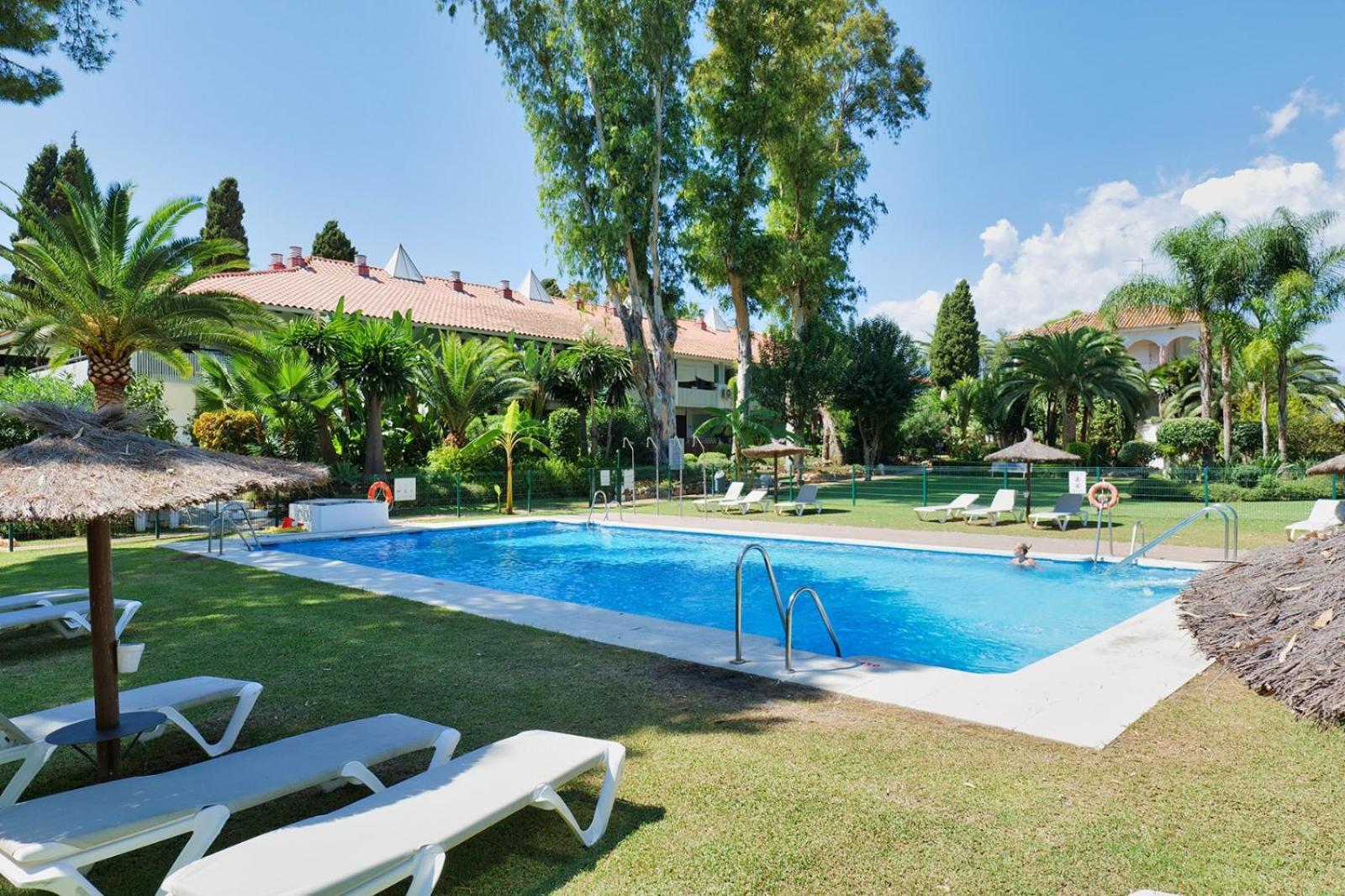 Suite Puerto Banus Con Piscina Marbella Bagian luar foto