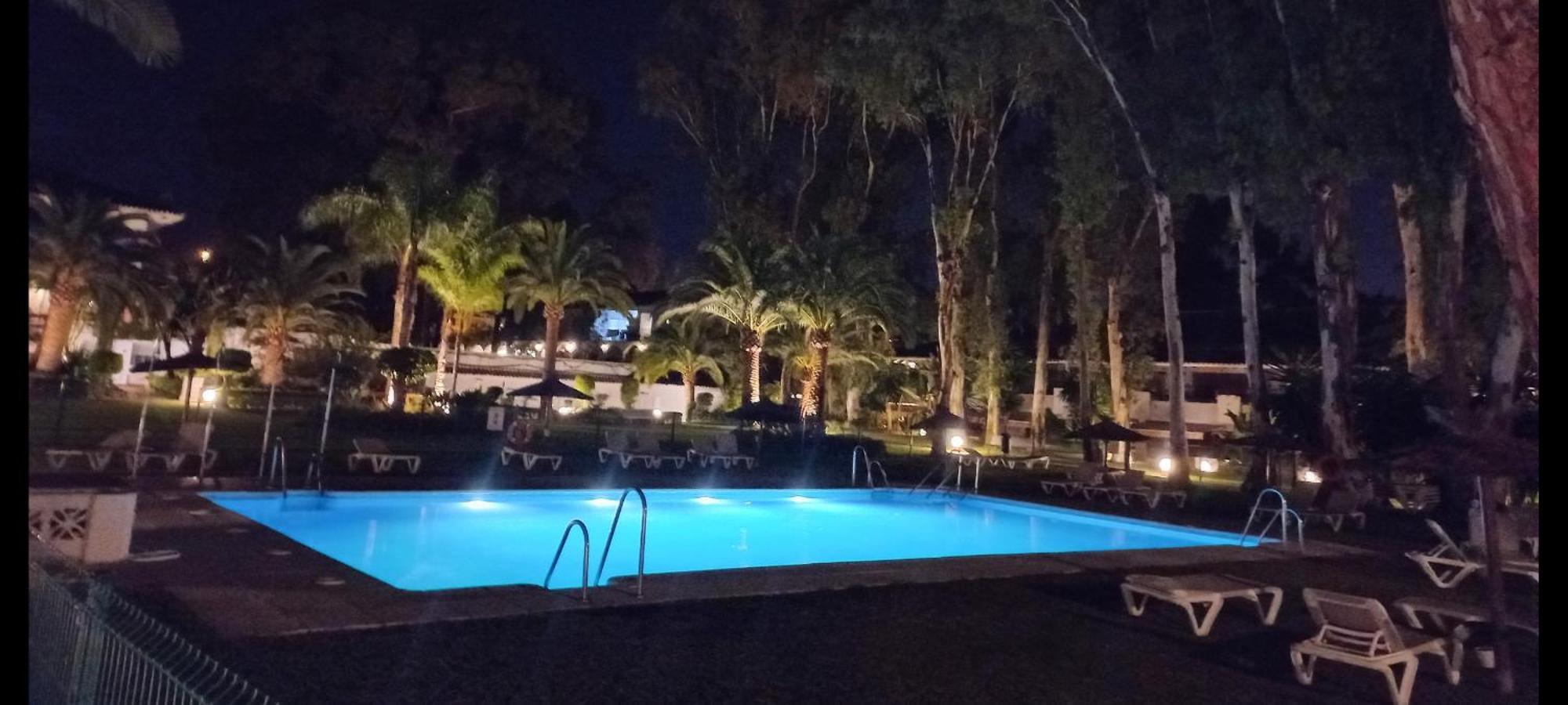 Suite Puerto Banus Con Piscina Marbella Bagian luar foto